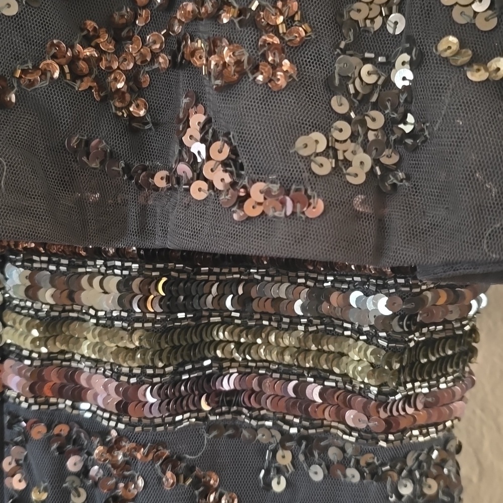 Mac Duggal, Cape Sleeve Embellished Evening Gown,‎ Charcoal, Size 4, NWT - Picture 14 of 15